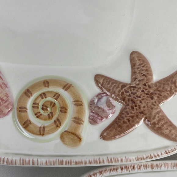 American Atelier At Home By The Sea Large Shell Dinner Plates - Picture 4 of 6